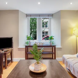 Stylish & Modern 2 Bedroom Ground Floor Close To Centre In Stunning Converted Church - Near Haymarket Train Station - Sleeps Up To 5 Guests Apartment